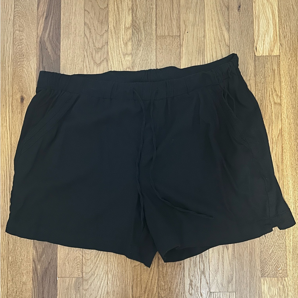 Briggs New York Black Relaxed Shorts